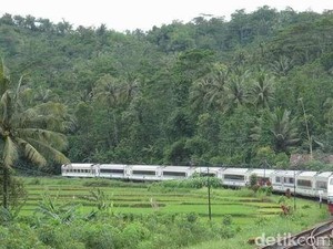 Frekuensi KA Meningkat Selama Lebaran, KA Pramex Dialihkan ke Prembun