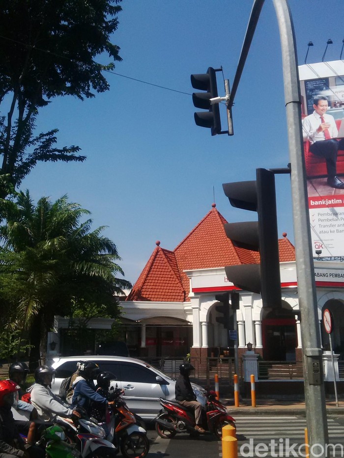 Kerja Keras Risma Bersihkan Jalanan dari Pengemis dan Gelandangan