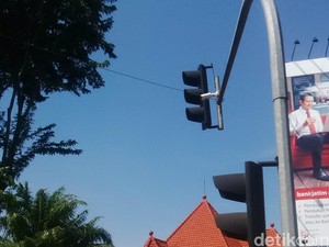 Selain Perda, ini yang Buat Jalanan Surabaya Bersih dari Pengemis
