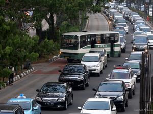 Terjebak Macet Arus Balik, Trombosis Vena Dalam Mengintai