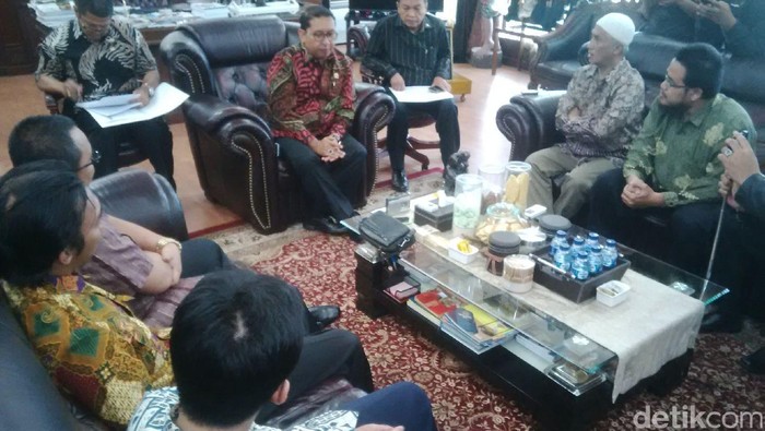 Fadli Zon Terima Rombongan FIPS yang Sempat Ditahan Polisi di Turki
