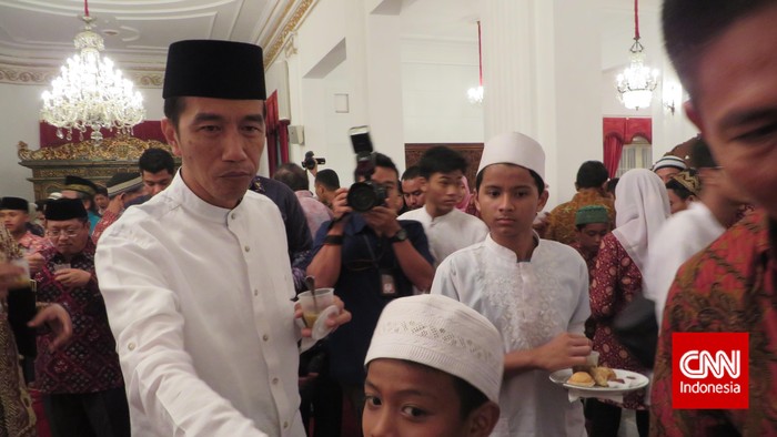Presiden Jokowi Terima Kunjungan Kehormatan Menlu Vietnam