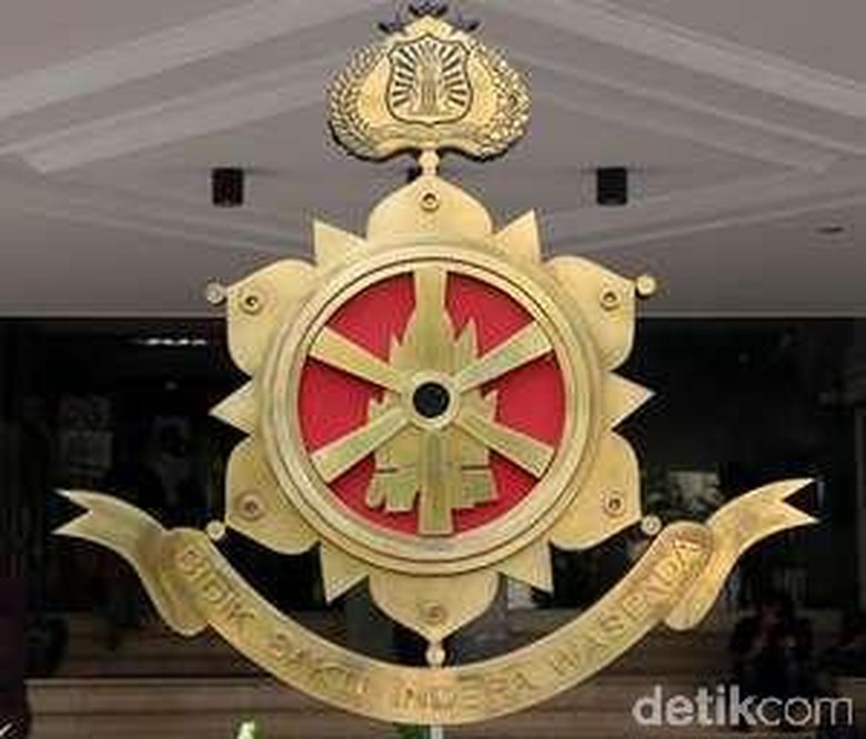 Polisi: Pelaku Pemalsuan Dokumen Izin Terbang Terancam Pidana 4 Tahun Polisi: Pelaku Pemalsuan Dokumen Izin Terbang Terancam Pidana 4 Tahun