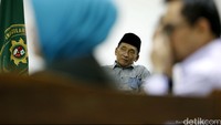 MA merampas seluruh aset Fuad Amin dengan nilai mencapai Rp 414 miliar. Sebagai bupati, Fuad Amin meminta fee dari anggaran APBD yang diterima satuan kerja perangkat daerah (SKPD) 2003-2010 sebesar Rp 159,126 miliar dan 2010-2013 sebesar Rp 182,574 miliar. Alhasil, fee 10 persen selama 10 tahun sebesar Rp 341 miliar.