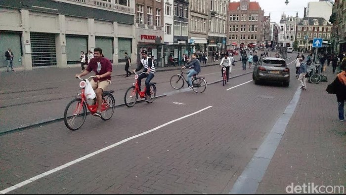 Tradisi Gowes Sepeda di Amsterdam yang Mendarah Daging, Sehat dan Irit