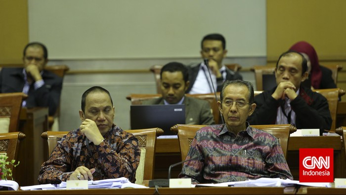 Presiden Jokowi Didesak Tarik Revisi UU KPK Dari Prolegnas DPR
