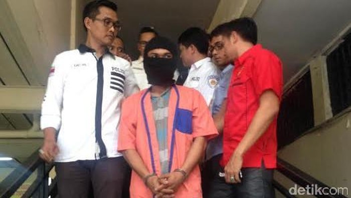 Biadab! Ayah Kandung Perkosa Anaknya Sendiri di Jakbar