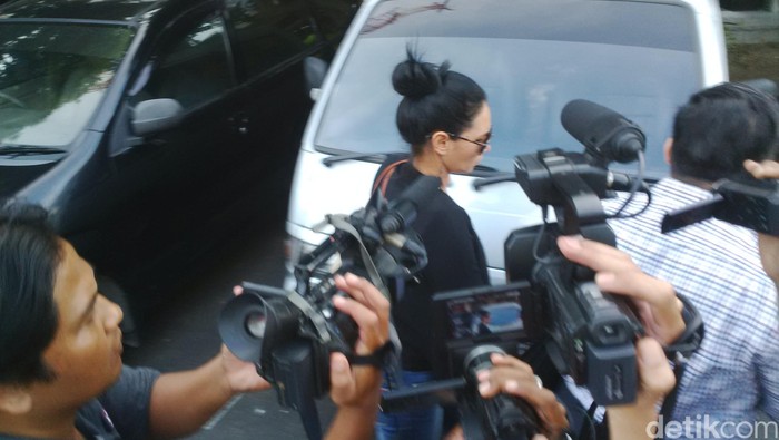 Yvonne Bertemu Margriet di Mapolda Bali, Pertemuan Tertutup