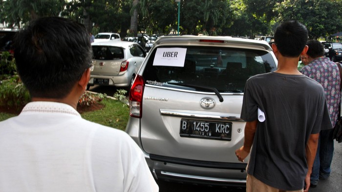 Uber Dilarang Beroperasi di Bandara Soekarno-Hatta
