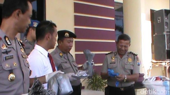 Polisi Probolinggo Gerebek Home Industry Petasan