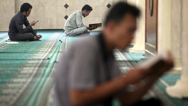 Doa Supaya Dimudahkan Mendapatkan Rezeki yang Halal 