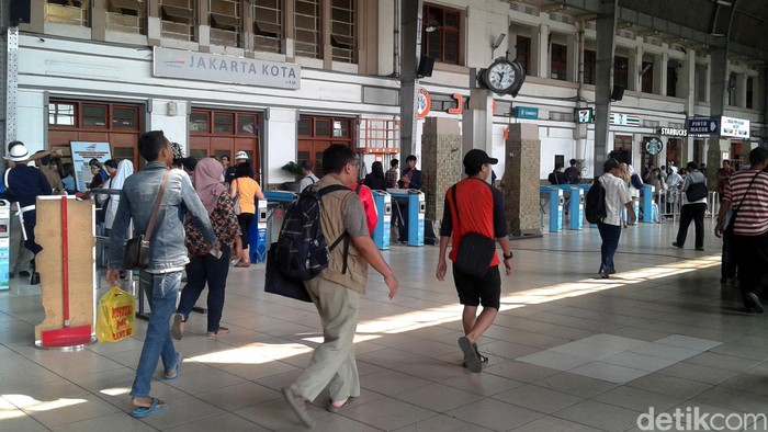 BI Gelar Layanan Tukar Uang Baru di Kawasan Stasiun Kota