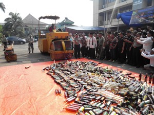 Polres Jaktim Musnahkan Miras dan Narkoba Miliaran Rupiah