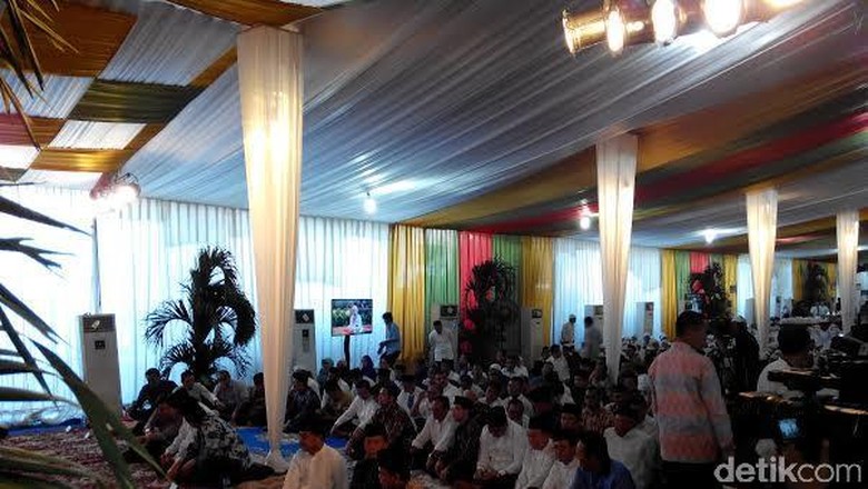 Menteri dan Para Pejabat Hadiri Buka Puasa NasDem