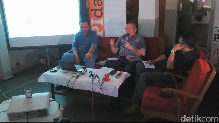 Survei Kalangan Pekerja Profesional: Reshuffle Kabinet Cukup Mendesak