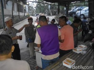 Jaga Keamanan di Bulan Puasa, Polsek Cisauk Rangkul Tukang Ojek