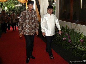 Pertemuan-pertemuan Eksklusif Jokowi-Zulkifli