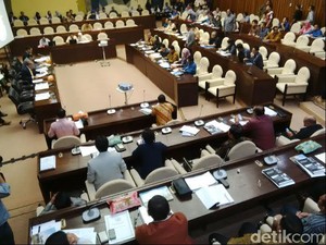 Golkar Cecar KPU Soal Audit BPK, Ternyata Undangan Rapatnya Bahas PKPU