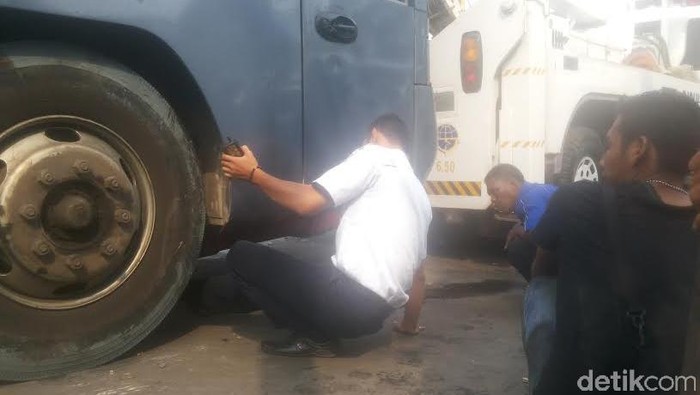 Teknisi TransJ: Mesin Bus TransJ yang Tabrak Pemotor Tiba-tiba Mati