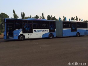 Ada Demo di Monas, TransJ Lancar dan Bus City Tour Sempat Terhenti