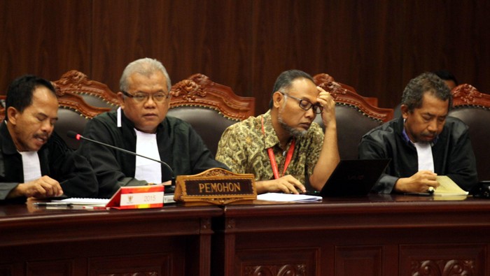 Komisi Kejaksaan Prioritaskan Aduan BW soal Kasus yang Terkatung-katung