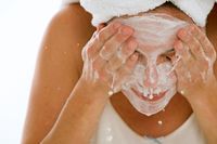 Setahun Tak Cuci Muka Pakai Sabun, Kondisi Wajah Wanita Ini Mengejutkan