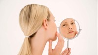 6 Kesalahan Skincare yang Bikin Noda Hitam di Wajah Tak Kunjung Pudar