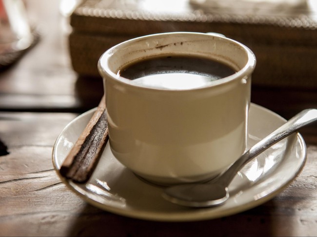 6 Tanda yang Ditunjukkan Tubuh Saat Anda Kebanyakan Minum Kopi
