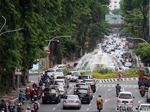 Patroli hingga Super Lantas, Formula Polisi Atasi Masalah Lalin Surabaya