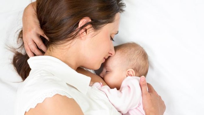 Hal-hal yang Sering Dikhawatirkan Ibu Menyusui Saat Puasa Hal-hal yang Sering Dikhawatirkan Ibu Menyusui Saat Puasa