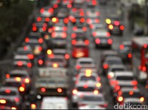 Titik-titik Kepadatan Lalin di Tol Arah Jakarta Senin Pagi