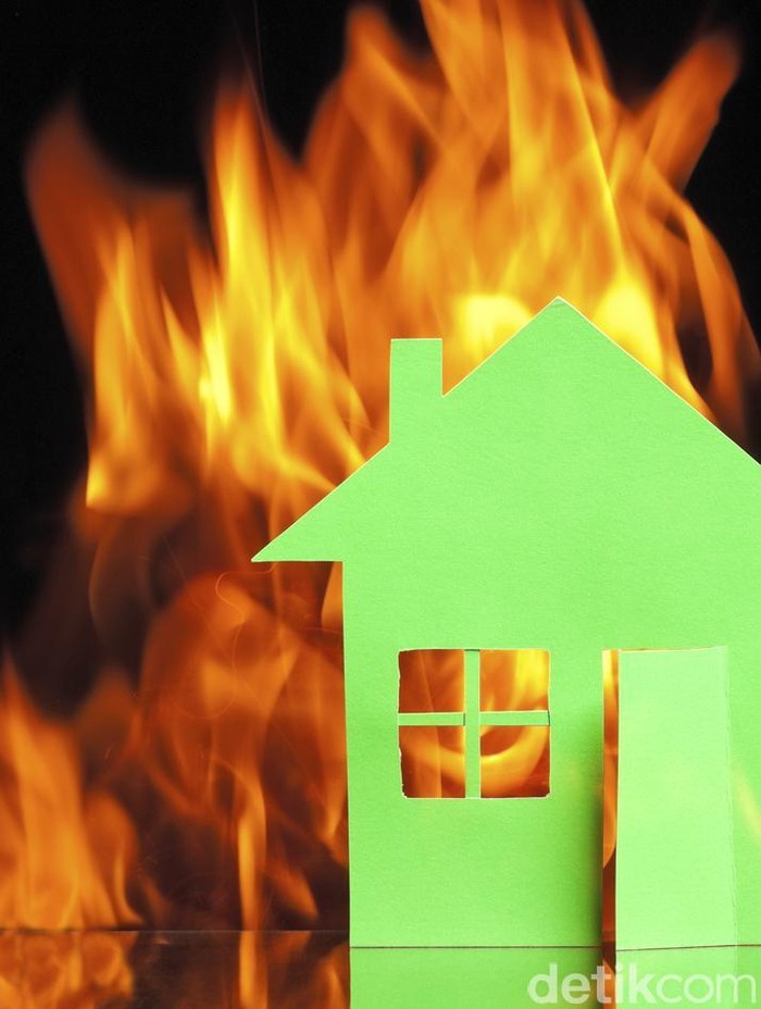 Polisi: Ada 2 Rumah yang Terbakar di Kebayoran Lama