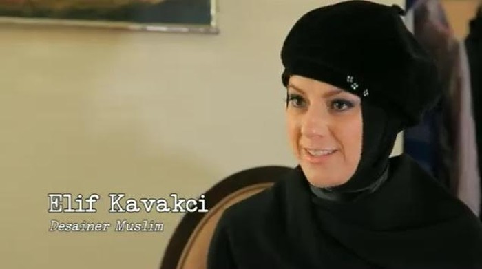 Demi Hijab, Elif Kavacki Hijrah dari Turki ke Amerika Serikat