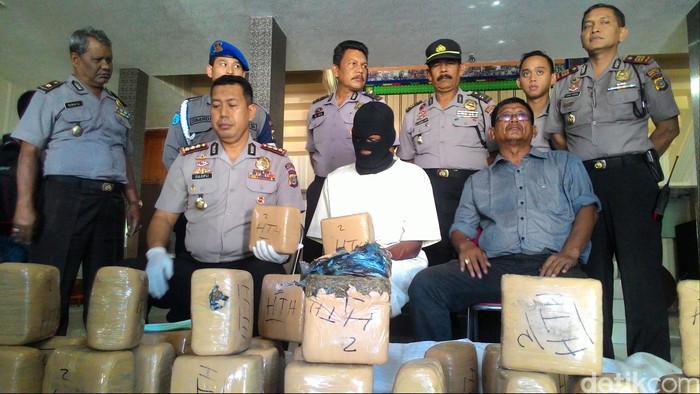 Ditangkap Polisi, Pembawa Ganja 216 Kg di Banda Aceh Mengaku Dibayar Rp 2 Juta