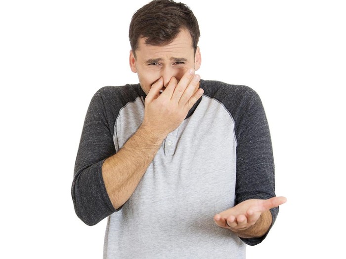 Tutup hidung dan mulut saja tidak cukup untuk melindungi diri dan orang lain dari flu. (Foto: Thinkstock) Tutup hidung dan mulut saja tidak cukup untuk melindungi diri dan orang lain dari flu. (Foto: Thinkstock)