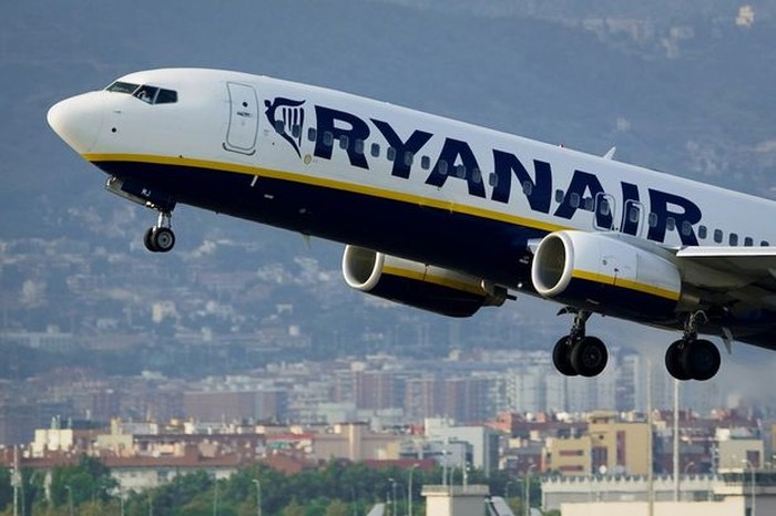 pesawat ryanair