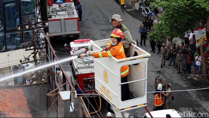 Ini Srikandi Baruna, Eks Karyawati hingga SPG yang Jadi Tim Penjinak Api