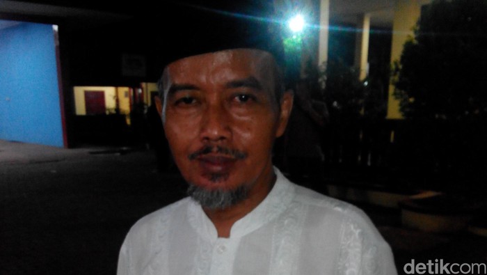 Bikin Ahok Ingat Belitung, Muazin Ini Dijanjikan Umroh