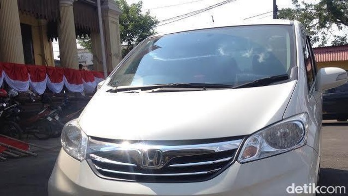 Sopirnya Dikeroyok, Ini Penjelasan Taksi Express