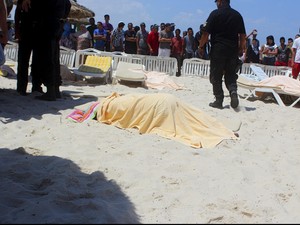 Saksi: Pelaku Tersenyum saat Tembaki Pengunjung Pantai di Tunisia