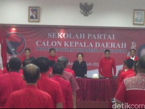 Megawati Buka Sekolah Calon Kepala Daerah PDIP