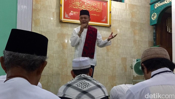 Lewat Safari Subuh Ramadan, Kapolda Kalbar Ajak Masyarakat Taat Hukum