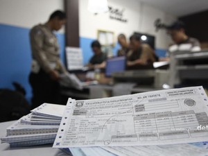 Bakal Ada Pemutihan Pajak Kendaraan, Samsat Banten Tambah Loket-Jam Buka