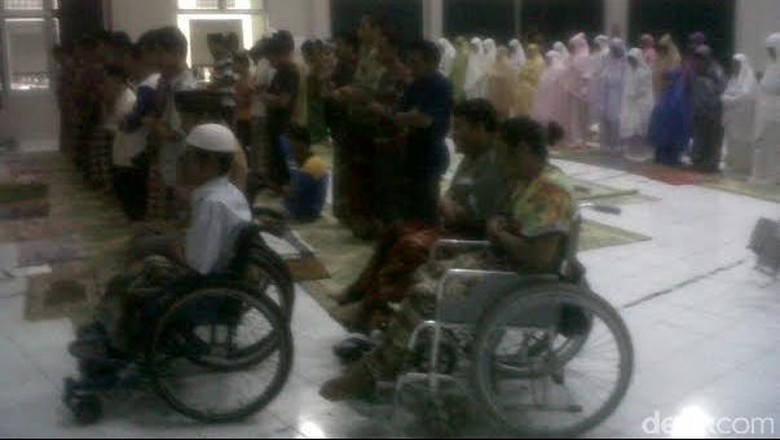 Khusyuknya Para Penyandang Disabilitas di Bantul Isi Kegiatan Ramadan Khusyuknya Para Penyandang Disabilitas di Bantul Isi Kegiatan Ramadan