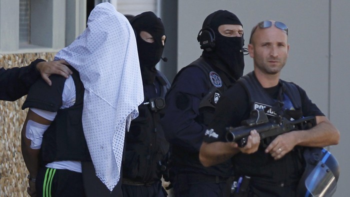 Dituduh Sebarkan Kebencian, 40 Imam Asing Diusir dari Prancis