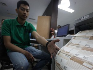 Anies Hapus Denda Tunggakan Pajak Kendaraan, Ini Alasannya