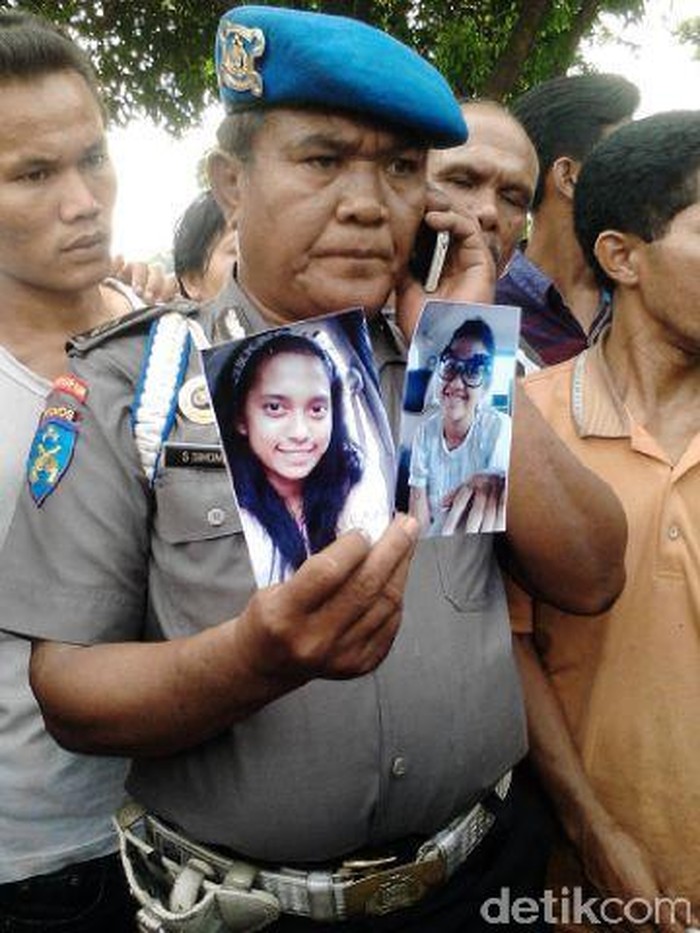 Keluarga Korban Pesawat Hercules Datangi RSUP Haji Adam Malik