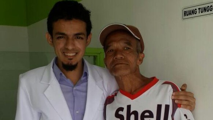 Cerita Pak Ponari dan Bocah Nisa yang Getarkan Hati dr Gamal Albinsaid