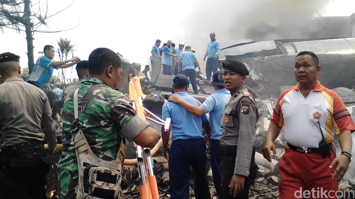 Pencarian Korban Malam Ini Difokuskan di Sekitar Ruko