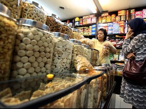 5 Toko Kue Kering di Pasar Ini Tawarkan Harga Ekonomis